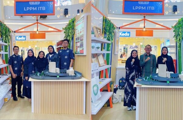 Peneliti ITB Ciptakan Baterai dari limbah sawit untuk mobil listrik